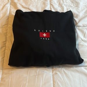 brandy melville suisse hoodie